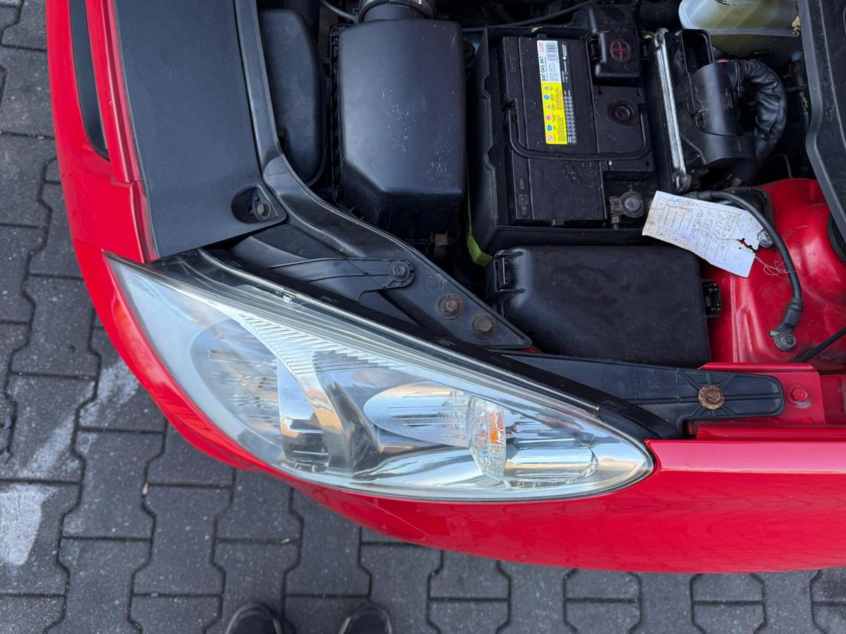 Hyundai I20 PB original Scheinwerfer links Halogen Vorfacelift BJ09